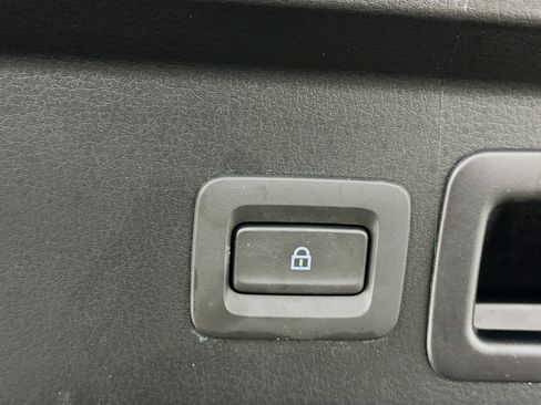 Used 2025 MAZDA CX-30 AWD 2.5 S w/ Preferred Package image 32