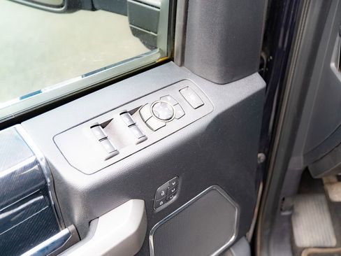 Used 2021 Ford F450 Platinum w/ FX4 Off-Road Package image 19