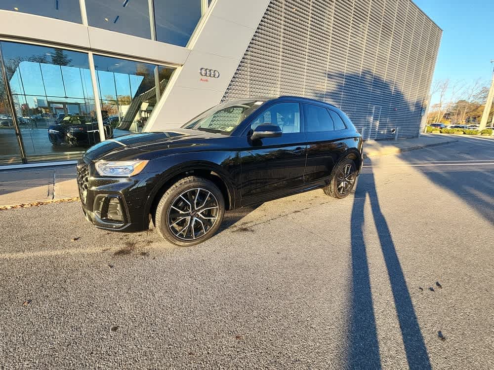 Used 2023 Audi SQ5 Premium Plus w/ Premium Plus Package AWD/4WD image 1