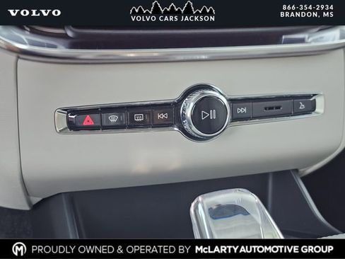 New 2026 Volvo XC90 B6 Ultra w/ Protection Package image 23