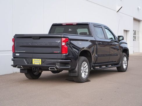 Used 2024 Chevrolet Silverado 1500 RST AWD/4WD image 3
