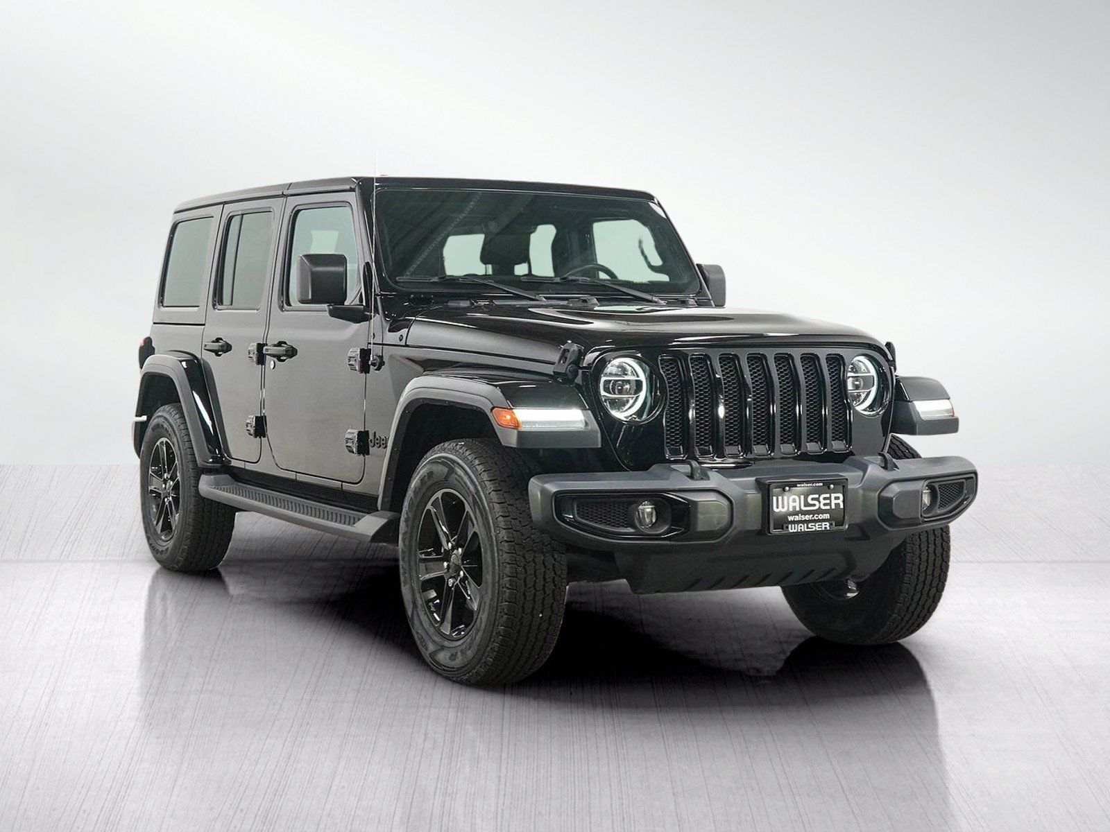 Used 2020 Jeep Wrangler Unlimited Sahara AWD/4WD image 7