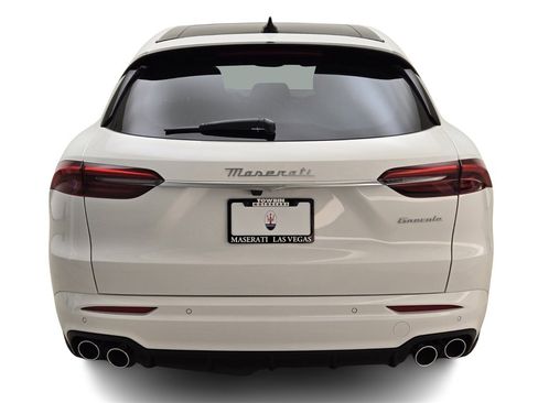 New 2024 Maserati Grecale GT image 10