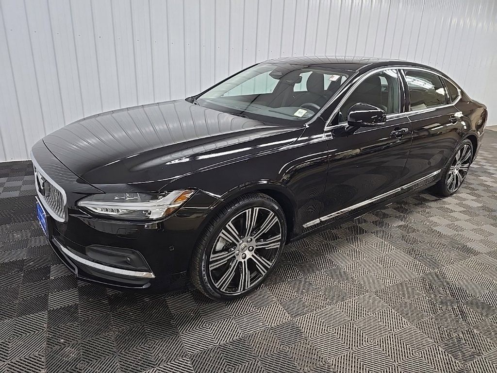 Used 2025 Volvo S90 B6 Plus AWD/4WD image 8