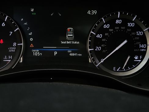 Used 2022 Toyota Highlander XLE image 14