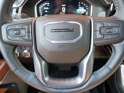 Used 2025 GMC Sierra 1500 Denali Ultimate AWD/4WD image 25