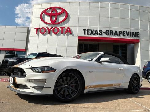 Used 2022 Ford Mustang GT Premium w/ GT Performance Package RWD image 2