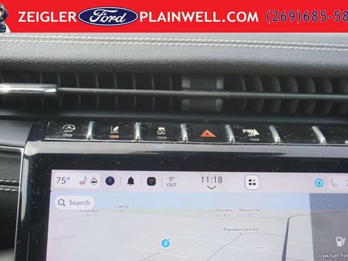 Used 2024 Jeep Grand Cherokee Limited AWD/4WD image 23