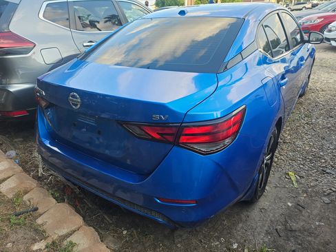 Used 2020 Nissan Sentra SV image 4