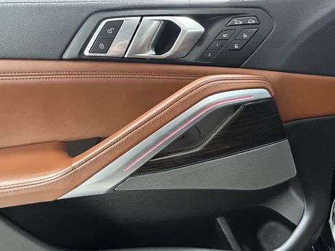 Used 2023 BMW X6 xDrive40i w/ Executive Package image 25