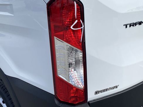 New 2026 Ford Transit 250 148 Medium Roof RWD image 8