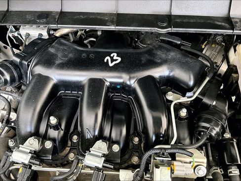 Used 2024 Nissan Pathfinder SV FWD image 44