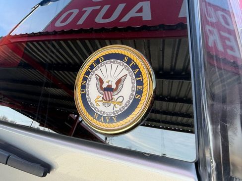 Used 2012 Cadillac Escalade ESV Luxury image 29