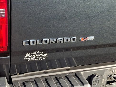 Used 2017 Chevrolet Colorado Z71 image 29