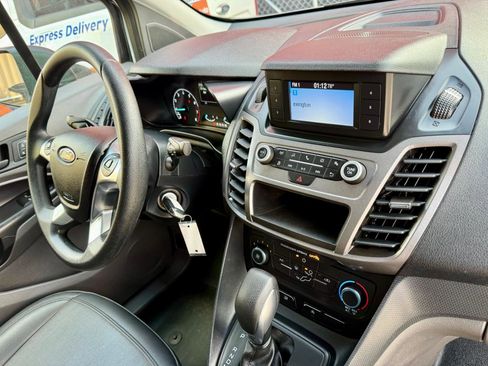 Used 2022 Ford Transit Connect XL FWD image 26