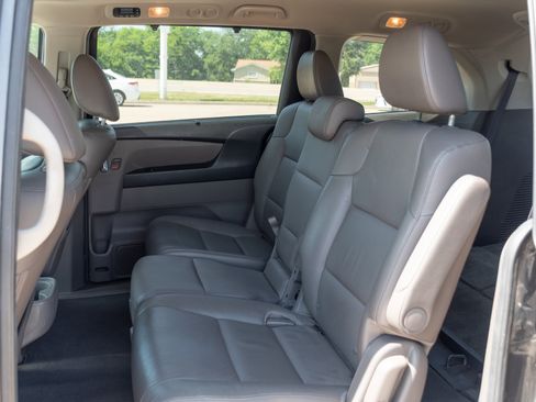 Used 2014 Honda Odyssey EX-L image 17