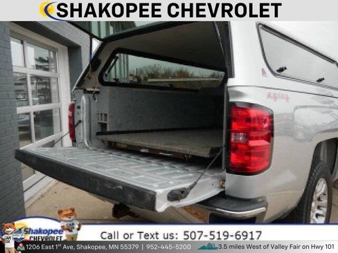 Used 2017 Chevrolet Silverado 1500 LT w/ LT Convenience Package image 8