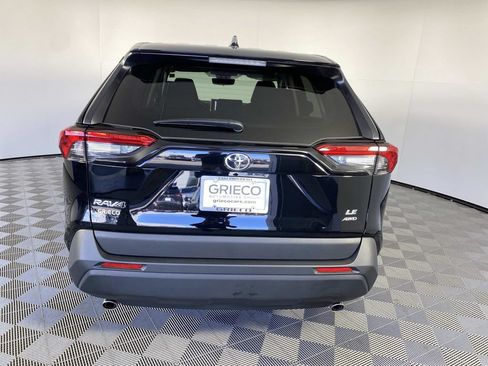 Used 2025 Toyota RAV4 LE AWD/4WD image 7
