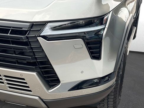Certified 2024 Lexus GX 550 AWD/4WD image 9