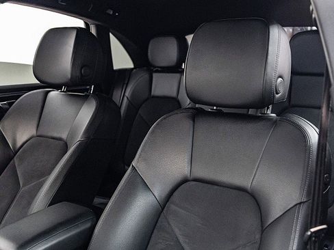 Used 2018 Porsche Macan S image 12