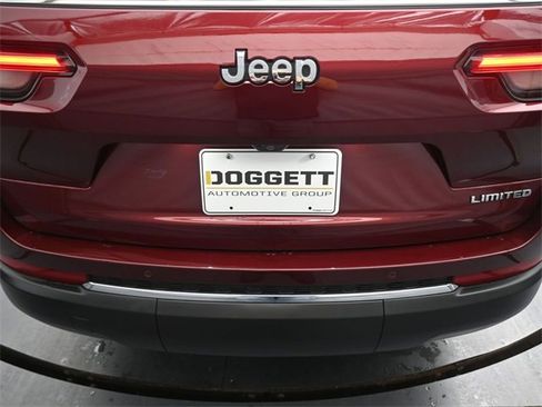 Used 2023 Jeep Grand Cherokee L Limited w/ Luxury Tech Group II image 12