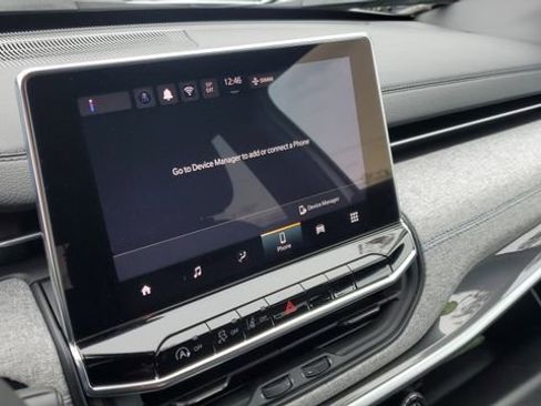 Certified 2024 Jeep Compass Latitude image 13