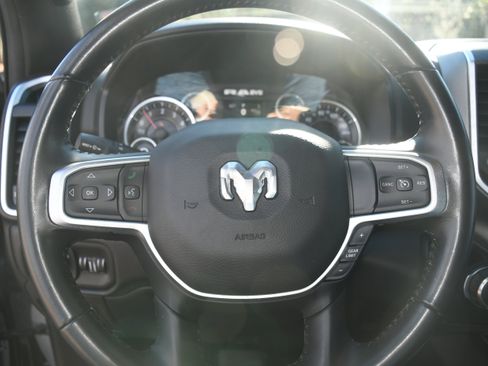 Used 2019 RAM 1500 Big Horn image 12