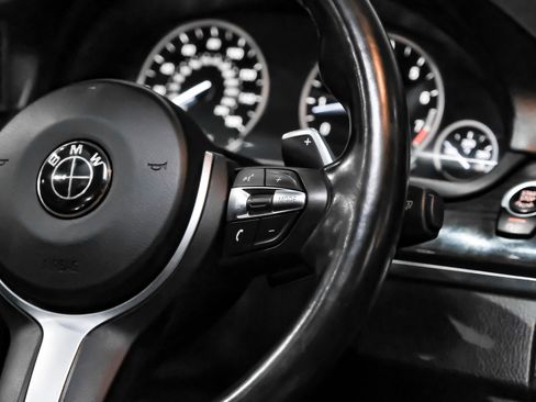 Used 2016 BMW 550i xDrive Sedan image 21