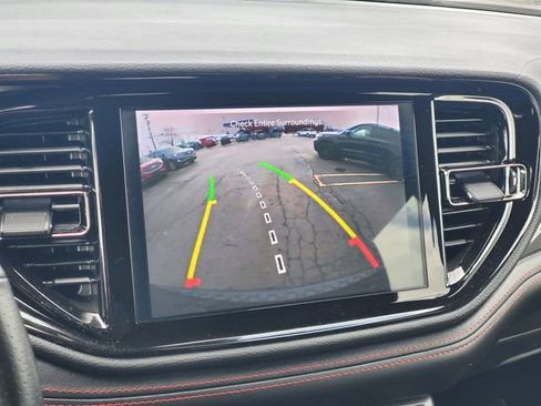 Used 2023 Dodge Durango GT image 19