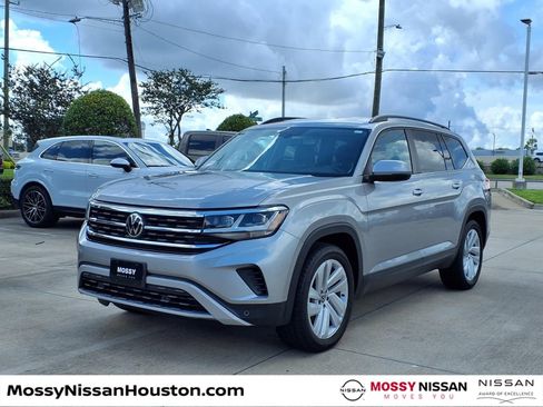 Used 2021 Volkswagen Atlas SE FWD image 4