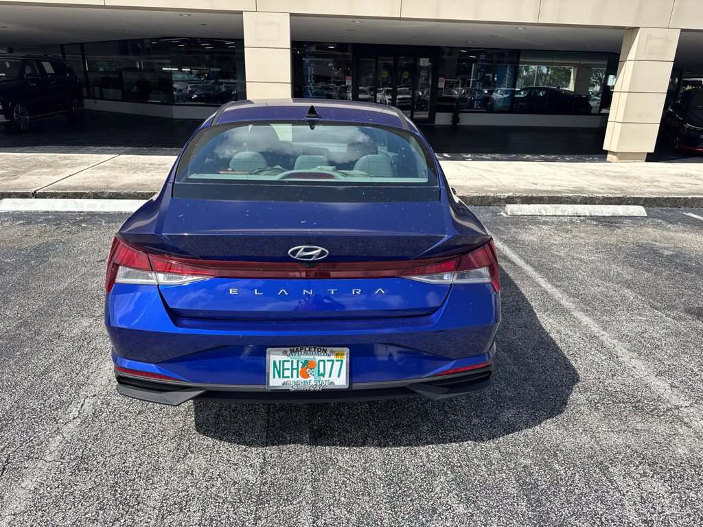 Certified 2023 Hyundai Elantra SEL FWD image 13