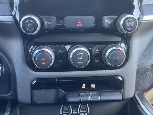 Used 2022 RAM 1500 Big Horn image 13