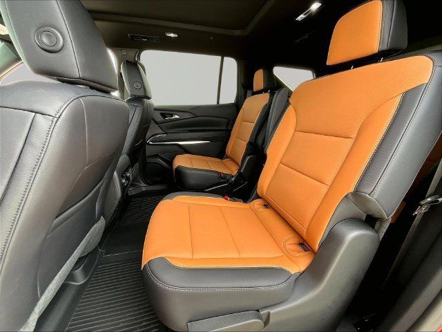 New 2027 Chevrolet Traverse Z71 w/ Driver Confidence Package AWD/4WD image 14