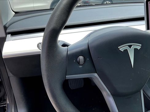 Used 2023 Tesla Model 3 Standard Range RWD image 11