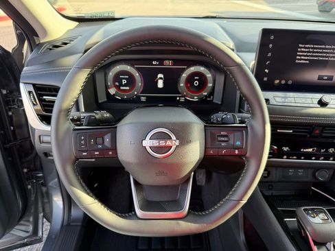 Used 2026 Nissan Rogue SL image 25