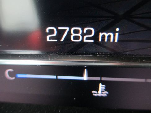 Certified 2025 GMC Sierra 3500 SLE w/ SLE Value Package image 30