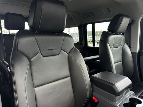 Used 2024 INEOS Grenadier Fieldmaster Edition image 16