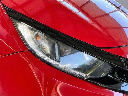 Used 2020 Honda Civic Sport image 28