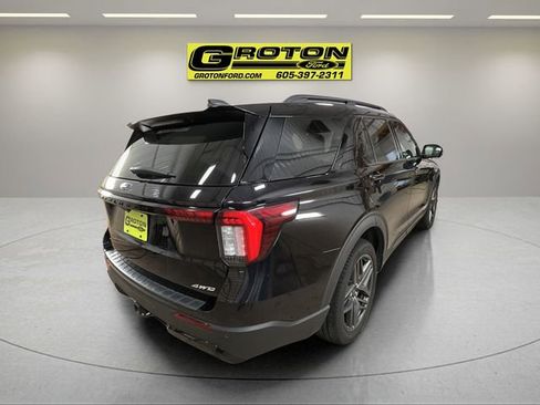 Used 2025 Ford Explorer ST-Line w/ ST-Line Street Pack image 5