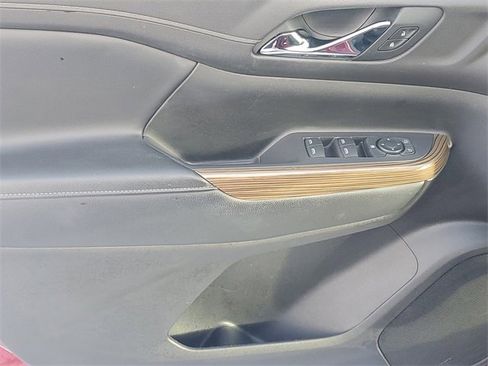 Certified 2020 GMC Acadia SLE image 15