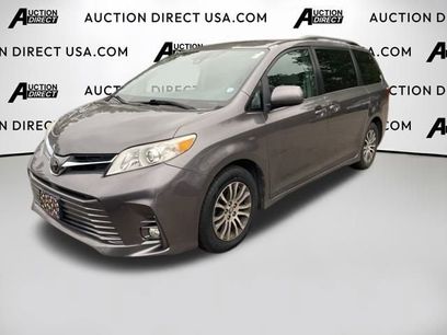 Used 2018 Toyota Sienna XLE Premium