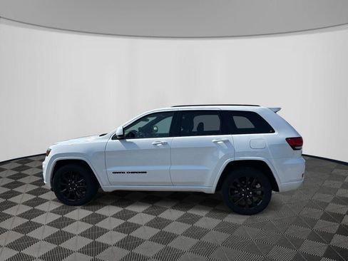 Certified 2021 Jeep Grand Cherokee Laredo X AWD/4WD image 4