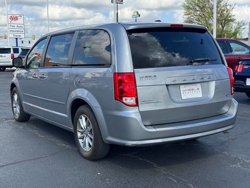 Used 2016 Dodge Grand Caravan SE FWD image 7