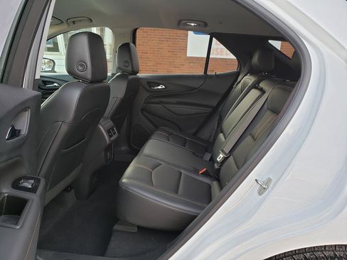 Used 2022 Chevrolet Equinox Premier w/ LPO, Floor Liner Package image 10