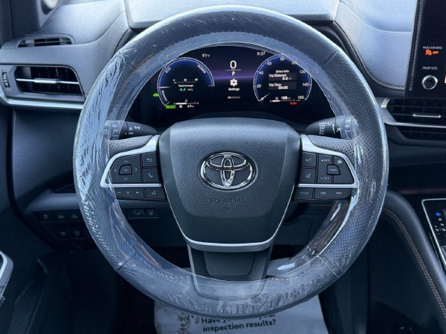 New 2026 Toyota Sienna XLE Woodland Edition AWD/4WD image 14