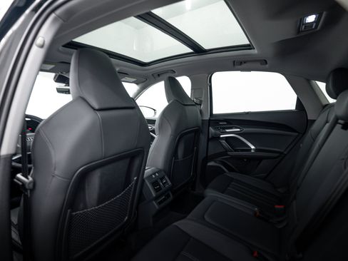 Used 2025 Audi Q5 Premium Plus w/ Premium Plus AWD/4WD image 19