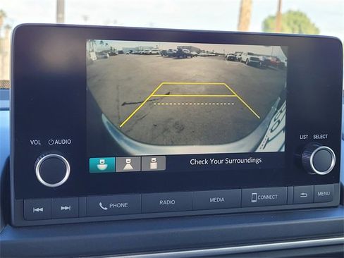 Used 2023 Honda Pilot LX image 10