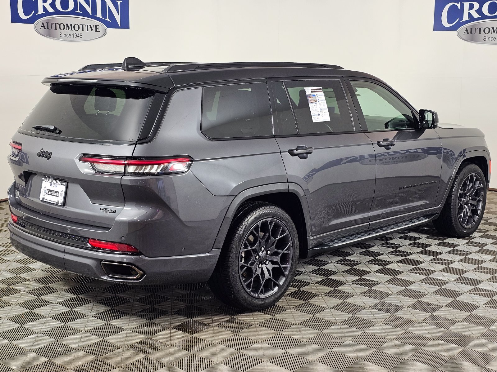 Used 2024 Jeep Grand Cherokee L Summit w/ High Altitude Package AWD/4WD image 41