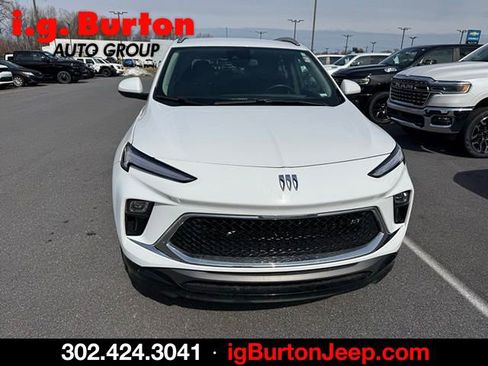 Used 2024 Buick Encore GX Sport Touring image 8