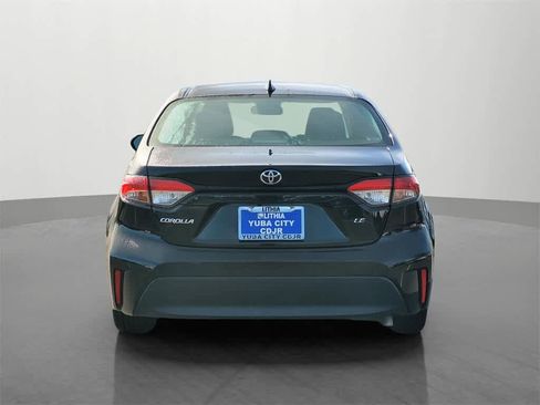 Used 2023 Toyota Corolla LE image 5